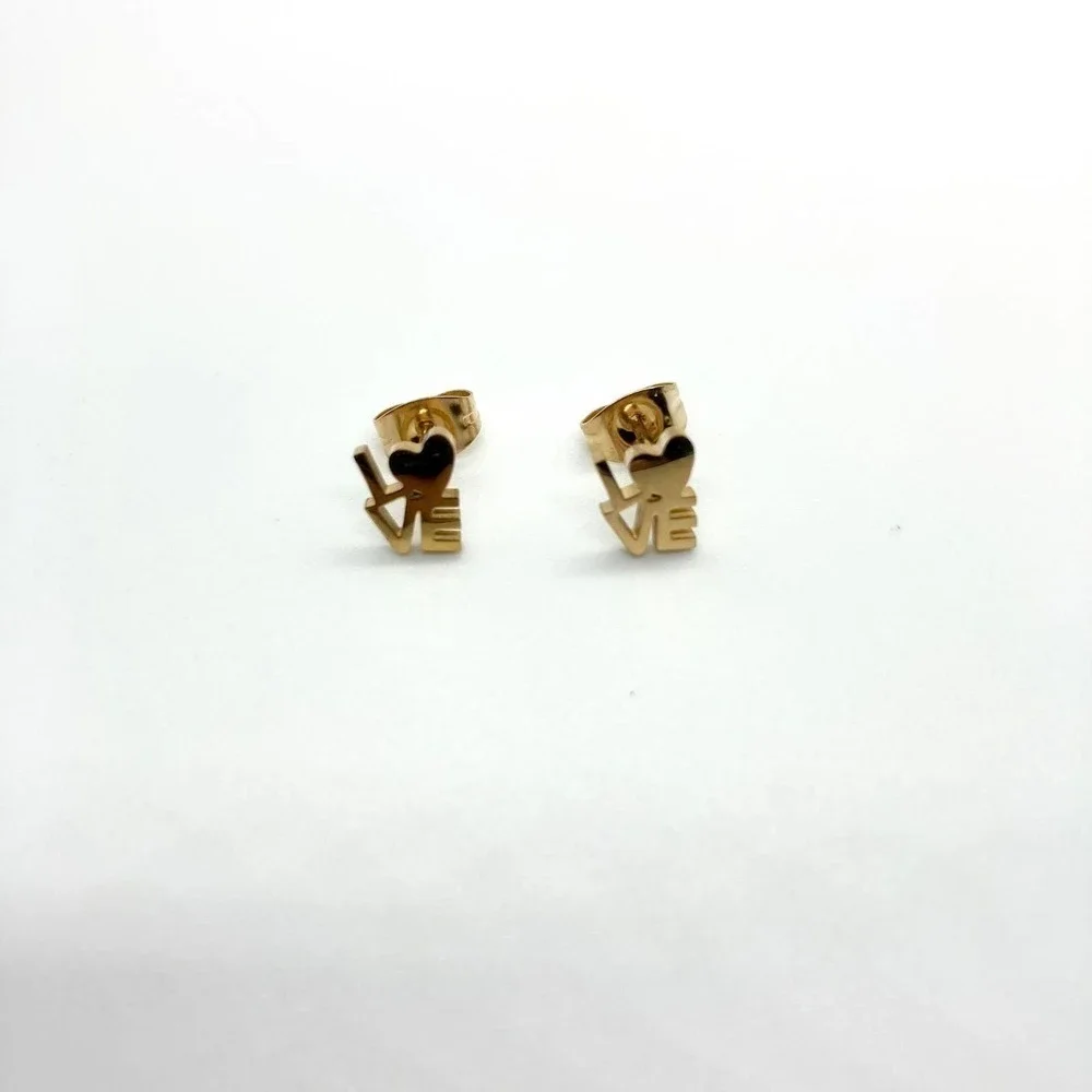 Deja Vu Kreations pair golden